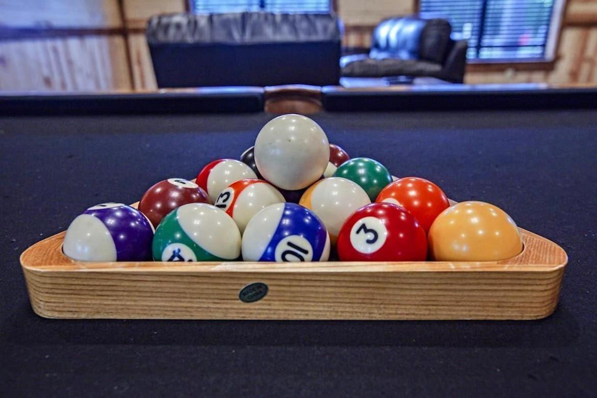 Stone Mountain Lodge 5000Sqft 6 Bed Game Room Pool Table Hot Tub Broken Bow Exterior foto